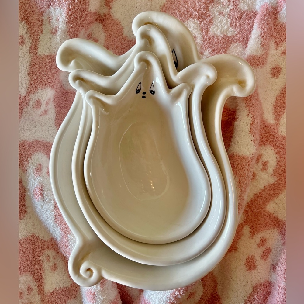 Johanna Parker Gus Ghost Nesting Serving Bowls Transpac Halloween New Set Of 3